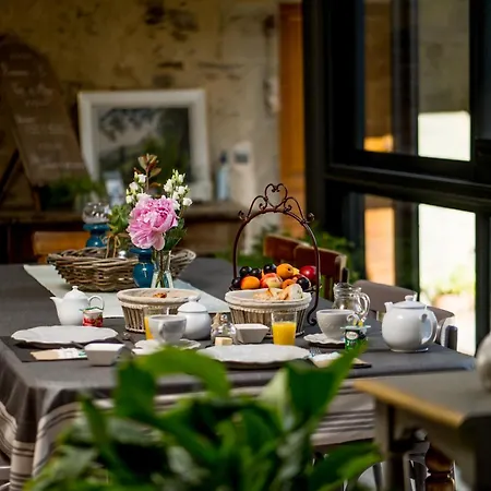 La Ferme Des Andes Bed & Breakfast Quins